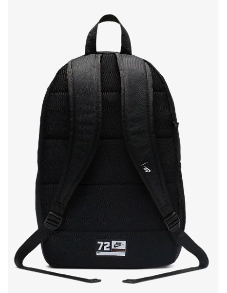 MOCHILA NIKE NEGRA 7/20 (BA6032-010).