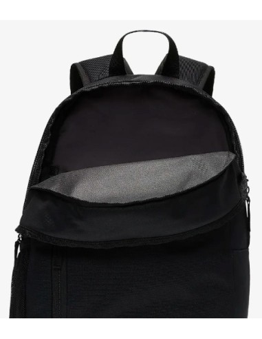 MOCHILA NIKE NEGRA 7/20 (BA6032-010).