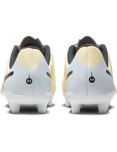 Zapatillas de Fútbol Beige y Negras con Tacos GS (DV4352-700). 2