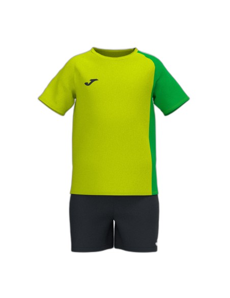 Conjunto Verde y Negro Kids Camp de Joma - Estilo y Comodidad para Niños (500738.426). Conjunto Verde y Negro Kids Camp de Joma - Estilo y Comodidad para Niños (500738.426).