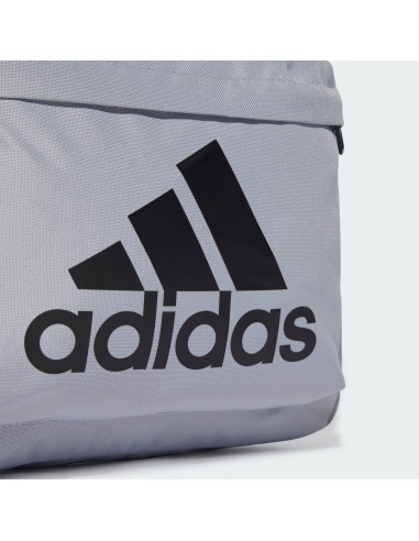 Mochila Adidas Gris: Elegancia y Practicidad en tu Día a Día (IZ1884).