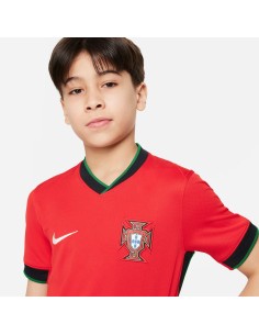 Camiseta Nike Portugal Selección: Lleva los Colores de Tu Equipo (FJ4371-657). 2