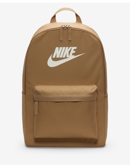 Mochila Nike Heritage Marrón | Estilo y Funcionalidad (DC4244-224).