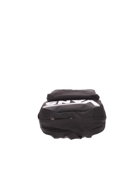 Mochila Vans Negra con Letras Blancas | Estilo Urbano y Versátil (VN000H4ZBLK). Mochila Vans Negra con Letras Blancas | Estilo Urbano y Versátil (VN000H4ZBLK).