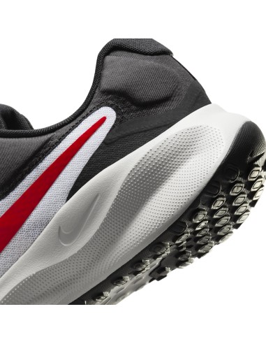 Zapatillas Nike Revolution Blancas y Rojas | Rendimiento y Estilo en Cada Zancada (FB2207-102).