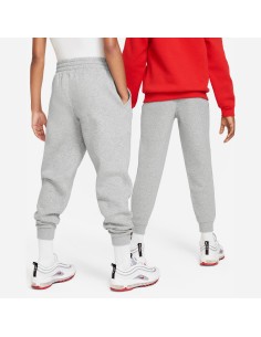 Pantalón Nike Club Gris JR | Ropa Deportiva para Niños (FD3008-063). 2