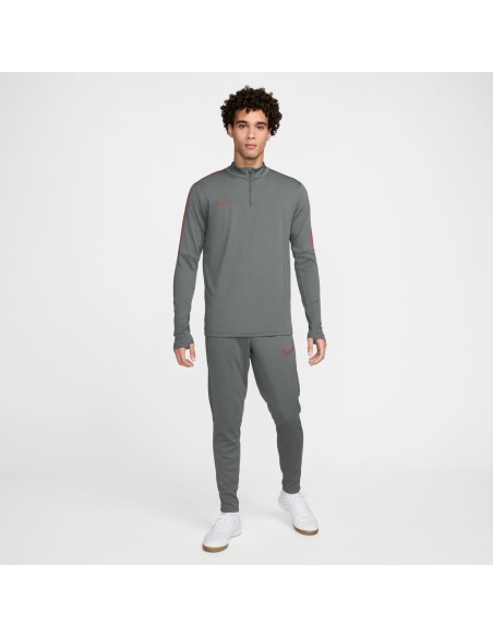 Sudadera Nike Gris H Academy - Comodidad y Estilo Deportivo (DX4294-068). Sudadera Nike Gris H Academy - Comodidad y Estilo Deportivo (DX4294-068).
