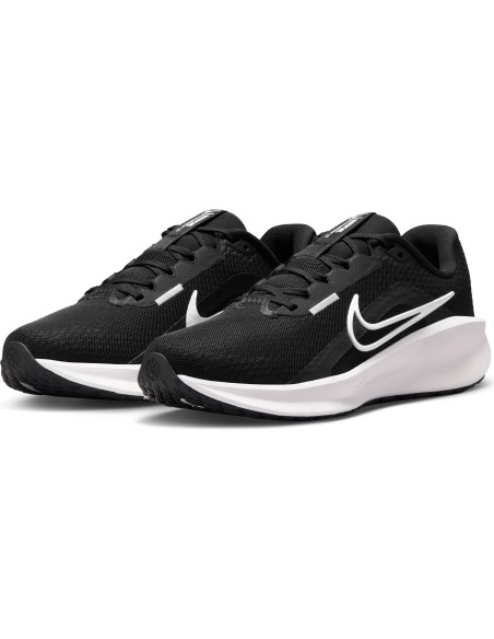 Zapatilla Nike Downshifter W Negra - Confort y Estilo para Mujer (FD6476-001). Zapatilla Nike Downshifter W Negra - Confort y Estilo para Mujer (FD6476-001).
