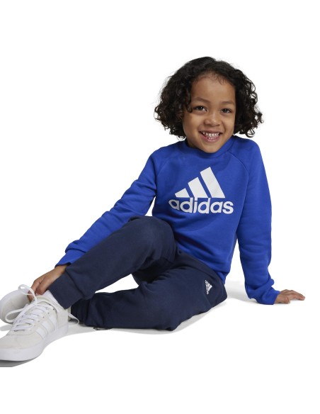 Chándal Adidas Royal con Cuello Caja - Comodidad y Estilo Casual (IV7436). Chándal Adidas Royal con Cuello Caja - Comodidad y Estilo Casual (IV7436).