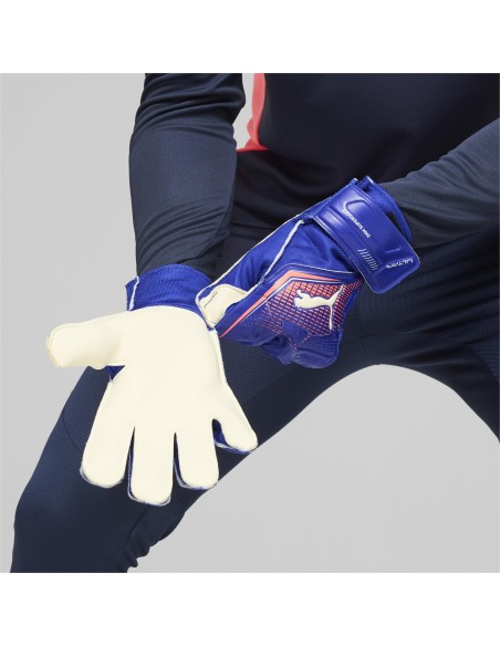 GUANTES ULTRA AZUL PUMA (041952-01).
