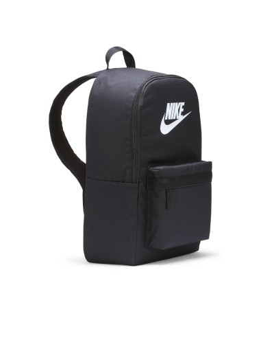 Mochila Negra Nike | Estilo y Funcionalidad para el Día a Día (DC4244-010).