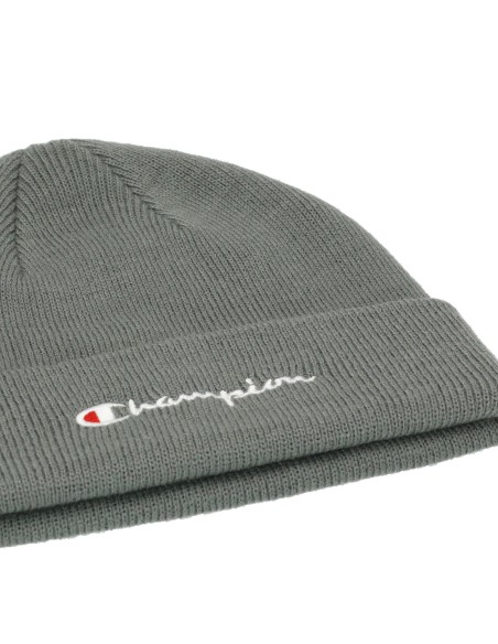 Gorro Champion Gris con Logo | Estilo Deportivo y Comodidad (806064-NOXM). Gorro Champion Gris con Logo | Estilo Deportivo y Comodidad (806064-NOXM).