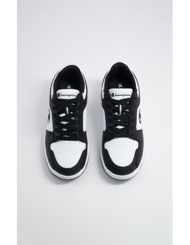 Zapatillas Champion Blancas y Negras de Piel | Estilo Deportivo y Comodidad (S32415-WW019).