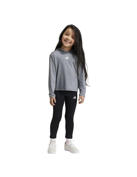 Conjunto Adidas Gris con Leggings Negros para Niña | Estilo y Comodidad Deportiva (IV9525). Conjunto Adidas Gris con Leggings Negros para Niña | Estilo y Comodidad Deportiva (IV9525).
