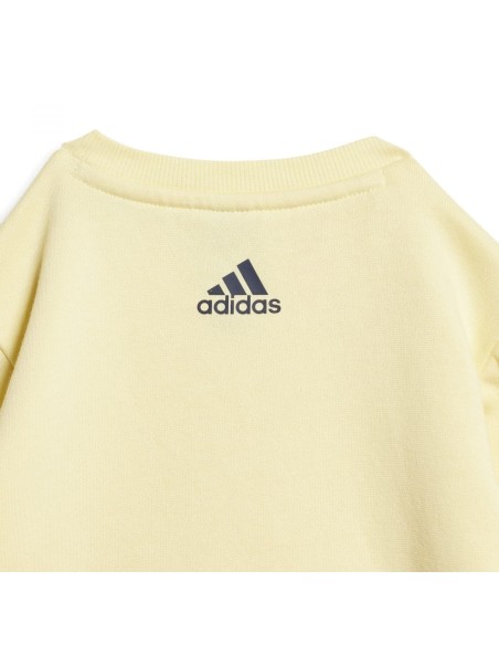 Chándal Adidas TD Amarillo y Marino | Confort y Estilo para los Más Pequeños (IZ4970). Chándal Adidas TD Amarillo y Marino | Confort y Estilo para los Más Pequeños (IZ4970).