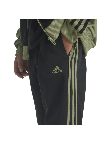 Chándal Verde y Negro Adidas GS | Estilo Deportivo y Comodidad (IY1796). Chándal Verde y Negro Adidas GS | Estilo Deportivo y Comodidad (IY1796).