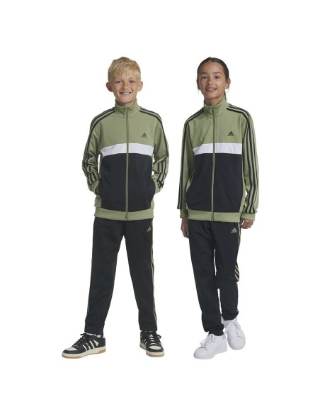 Chándal Verde y Negro Adidas GS | Estilo Deportivo y Comodidad (IY1796). Chándal Verde y Negro Adidas GS | Estilo Deportivo y Comodidad (IY1796).