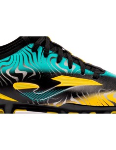 Zapatillas Negras y Doradas AG Joma | Estilo y Rendimiento para el Fútbol (EVOW2401AG). 2