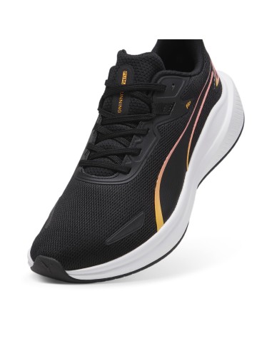 Zapatillas Skyrocket Negras y Doradas | Estilo y Comodidad para el Rendimiento Deportivo (379437-21).