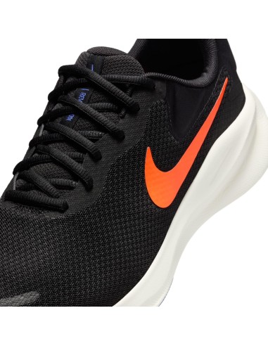 ZAPATILLAS REVOLUTION 7 WIDE NEGRAS NARANJAS (FB8501-008).