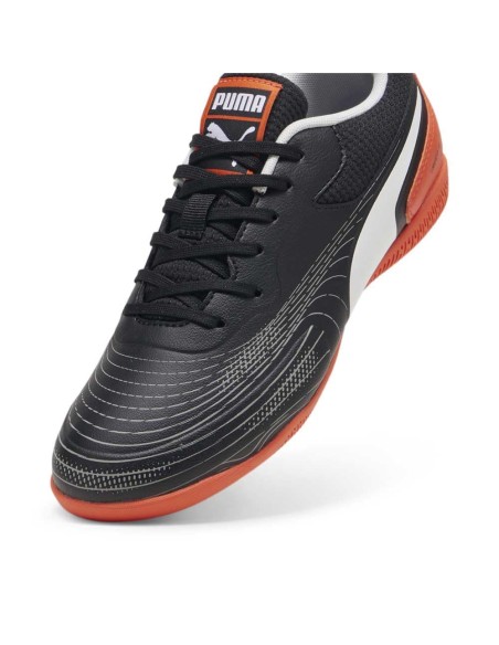 ZAPATILLAS TRUCO BLACK PUMA JR SALA (107980-02).