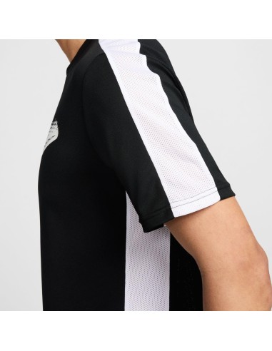 CAMISETA NEGRA NIKE (FZ0408-010).