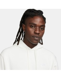 SUDADERA NEGRA NIKE (BV2654-134). 2
