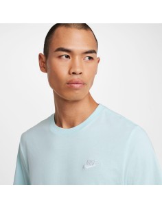 CAMISETA NIKE NARANJA (AR4997-664). 2