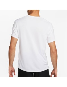 CAMISETA NIKE H BLANCA (DV9315-100). 2