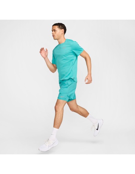 CAMISETA RUNNING TURQUESA NIKE H (DV9315-345).