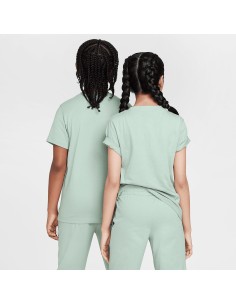 CAMISETA NIKE VERDE GS NIÃO (FZ5177-037). 2