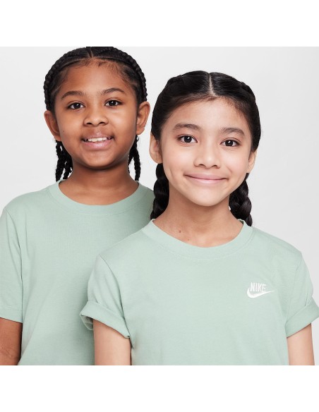 CAMISETA NIKE VERDE GS NIÃO (FZ5177-037).