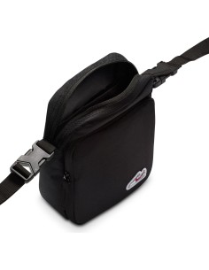 BANDOLERA NIKE NEGRA (HM4415-010). 2