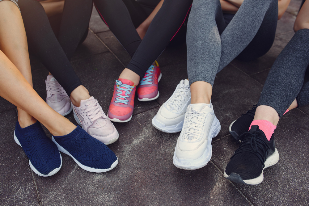 Zapatillas de mujer: tendencias 2025